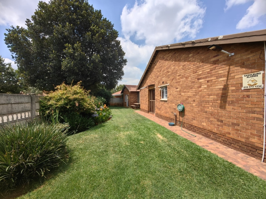 3 Bedroom Property for Sale in Vaalpark Free State